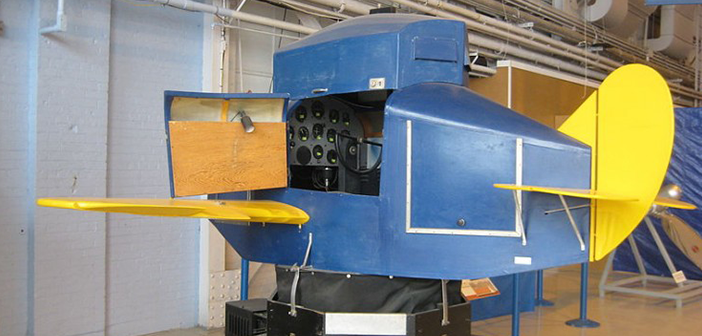 The World’s First Commercially Built Flight Simulator: The Link Trainer Blue Box